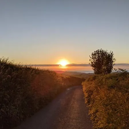Tranquil 1 Bedroom Cottage 15 Mins Drive To Sea Mydroilin Exterior photo