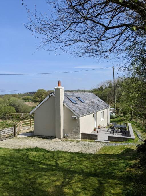 Tranquil 1 Bedroom 15 Mins Drive To Sea Holiday home Mydroilin
