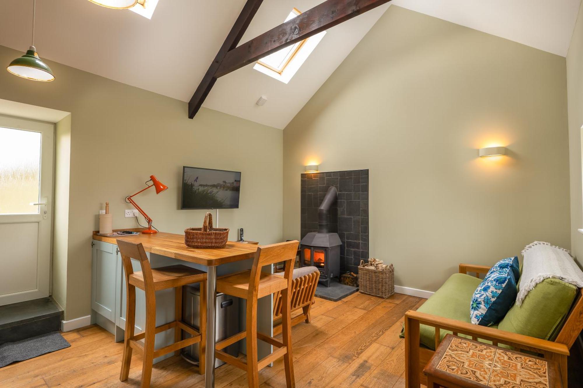 Tranquil 1 Bedroom 15 Mins Drive To Sea * Mydroilin