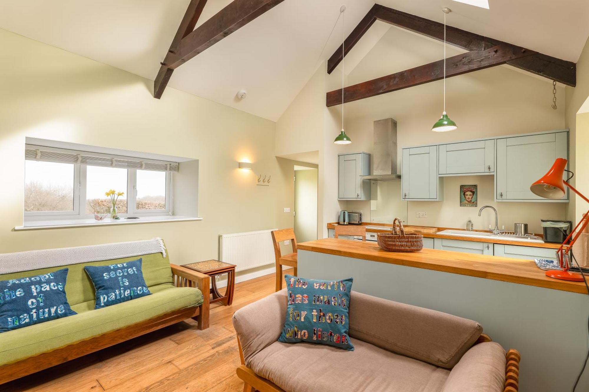 Tranquil 1 Bedroom 15 Mins Drive To Sea Mydroilin